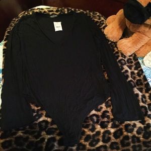 Fashion Nova Black V-Neck Bodysuit